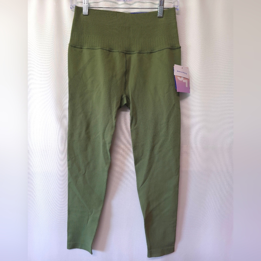 Green High-Waisted Leggings